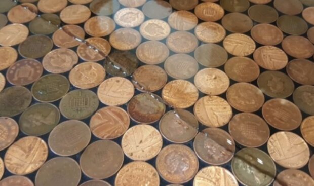 Neobvyklá podlaha. Foto: snímek obrazovky laykni.com