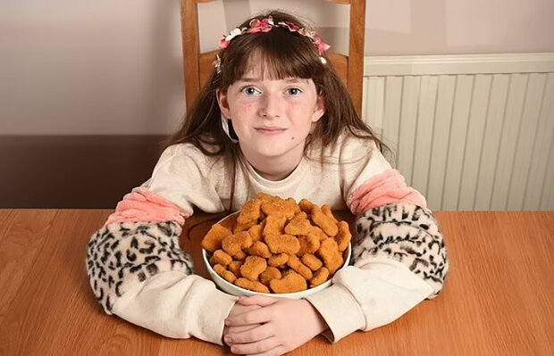 Rodiče krmili svou dceru nugety 11 let: z jakého důvodu holčička odmítla jíst jiné jídlo
