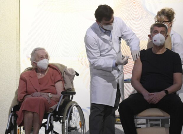 Vakcína. Foto: snímek obrazovky expres.cz