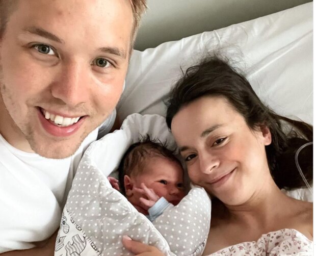 "Maminka i miminko jsou v pořádku": Youtuber Jirka Král je tátou malého chlapečka. Jaké dostal jméno