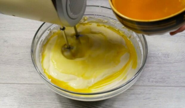 "Připravila jsem ho za pětadvacet minut": bezkonkurenční dort Sněhové chmýří s jemným citronovým želé