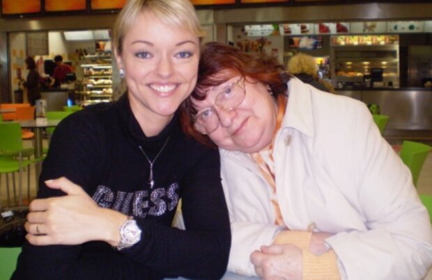 Antonie Zacpalová a Dominika Gottová. Foto: snímek obrazovky ahaonline.cz