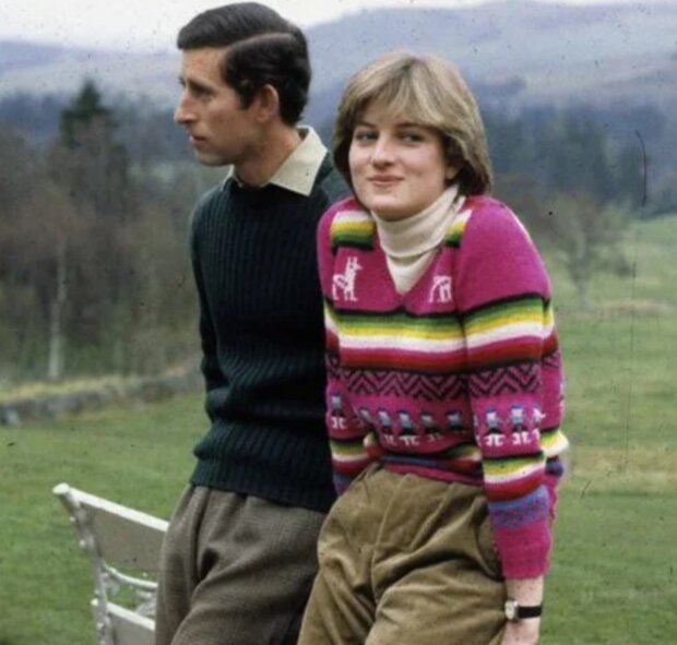 Charles a Diana. Foto: snímek obrazovky mixnews