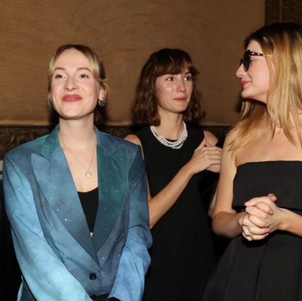 Večírek po premiéře série Iveta. Foto: snímek obrazovky blesk.cz