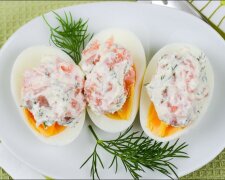 Ušetřete čas. S naším trikem uvaříte vajíčka bez vody. Je to tak jednoduché a pohodlné, že už se nikdy nevrátíte k tradičnímu způsobu