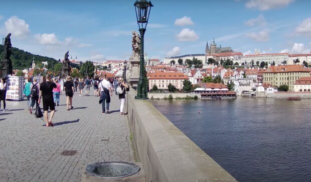 Do Česka se vrací tropické počasí: Je známo, kdy se citelně oteplí. Meteorologové řekli, jak bude příští týden