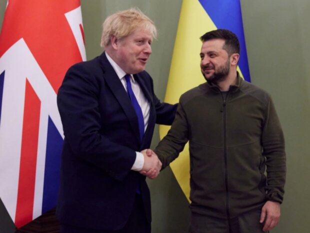 Boris Johnson a Volodymyr Zelenskyj. Foto: snímek obrazovky YouTube