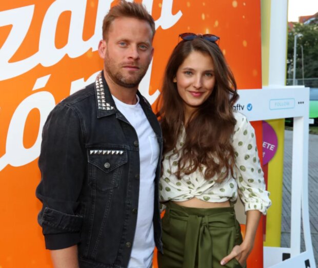 Sara Sandeva a Jakub Prachař. Foto: snímek obrazovky ahaonline.cz