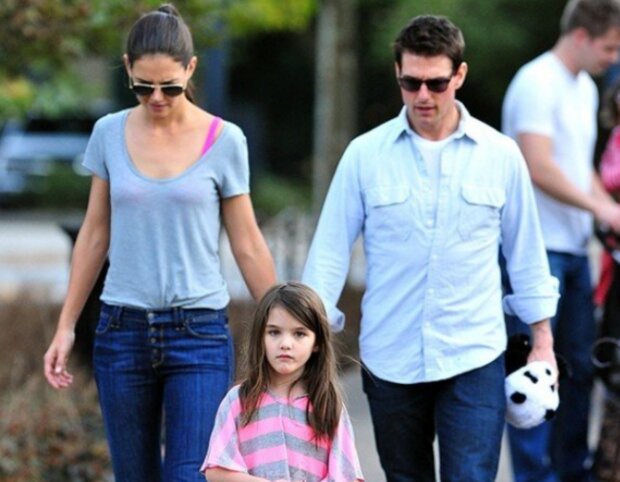 Katie Holmes a Tom Cruise. Foto: snímek obrazovky laykni.com