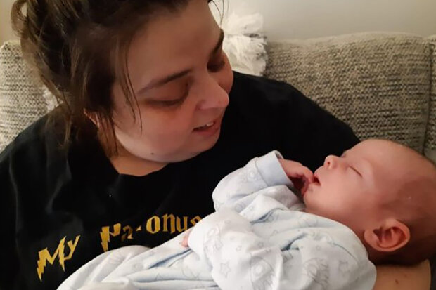 "Bylo to pro mě velké překvapení": jak žena, která nevěděla o svém těhotenství, porodila na pohotovosti