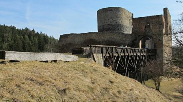 Hrad Krakovec. Foto: snímek obrazovky stars24.cz