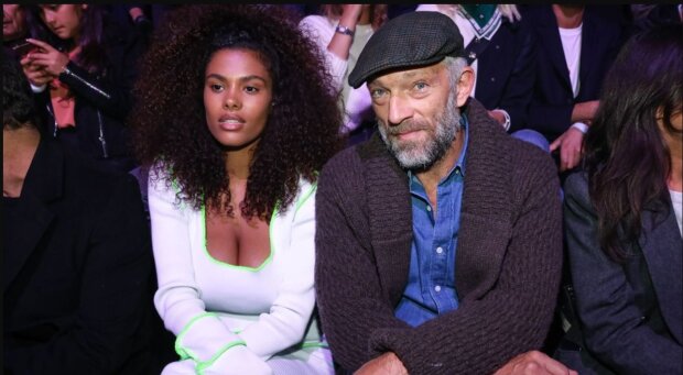 "Pod palmami": Vincent Cassel a Tina Kunakeyová nadále relaxují v Brazílii