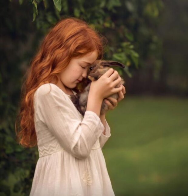 Holčička. Foto: snímek obrazovky lemurov