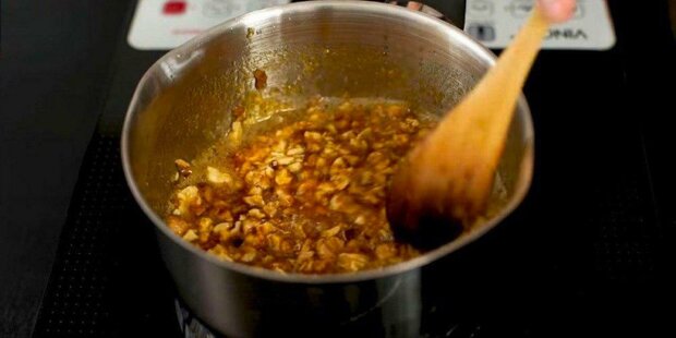 "Pouze 15 minut": jak připravit karamelizované ořechy tak, aby chutnaly i těm nejvybíravějším malým jedlíkům