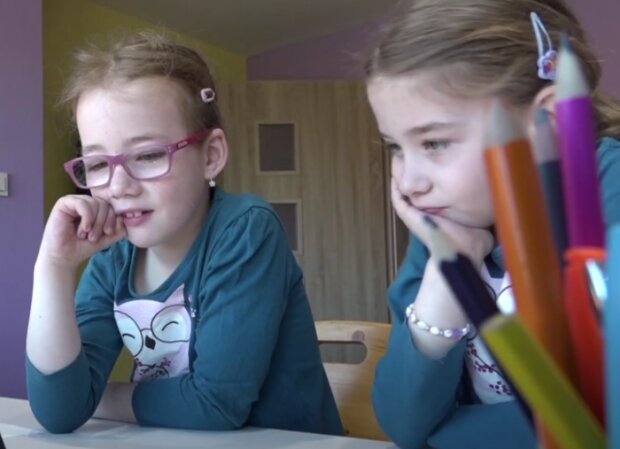 Povinnost nosit roušky. Foto: snímek obrazovky YouTube