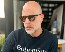 "Tento víkend trávíme v dobré kondici": Jak malá dcera učí tančit nemocného Bruce Willise