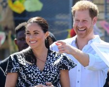 "Princ má novou práci": na síti vtipkují o sérii videí s Harrym a Meghan Markleovou