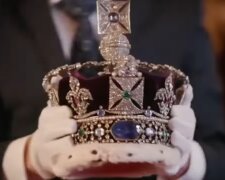 Camillina korunovace, Foto: snímek obrazovky YouTube