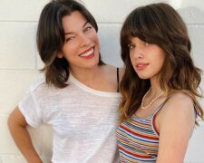 Dcera herečky Milly Jovovich se objevila na obálce časopisu Muse: "Podobnost mezi dcerou a matkou je neuvěřitelná"