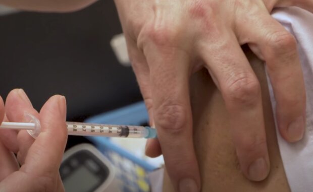 Očkování. Foto: snímek obrazovky Youtube