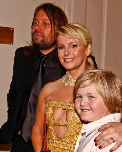 Iveta Bartošová s rodinou. Foto: snímek obrazovky ahaonline.cz