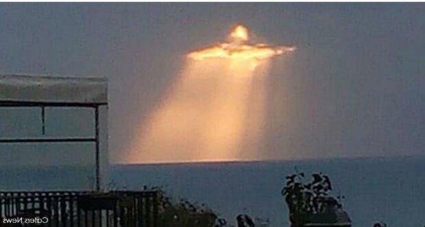 Znamení  od vesmíru: na obloze Itálie se objevila silueta podobná Ježíškovi