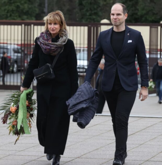 Poslední rozloučení. Foto: snímek obrazovky blesk.cz