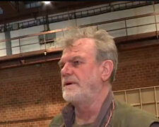 Herec Milan Bahúl se vrací do seriálu Ordinace v růžové zahradě: jak se cítí doktor Pusenský