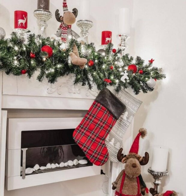 Figurky elfů a sobů. Foto: snímek obrazovky extra.cz