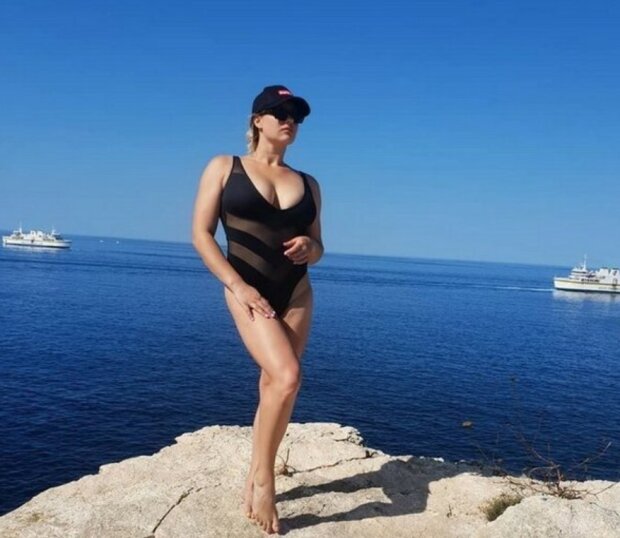 Holka. Foto: snímek obrazovky laykni.com