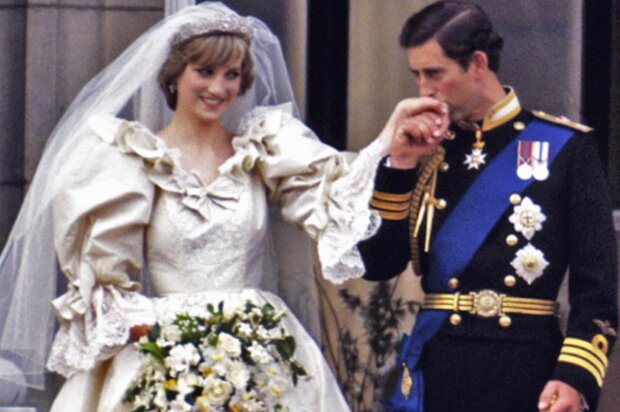 Princezna Diana a prince Charlese. Foto: snímek obrazovky laykni.com