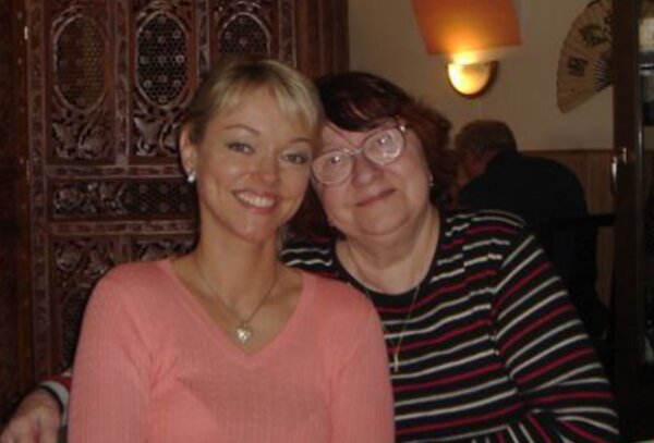 Antonie Zacpalová a Dominika Gottová. Foto: snímek obrazovky ahaonline.cz