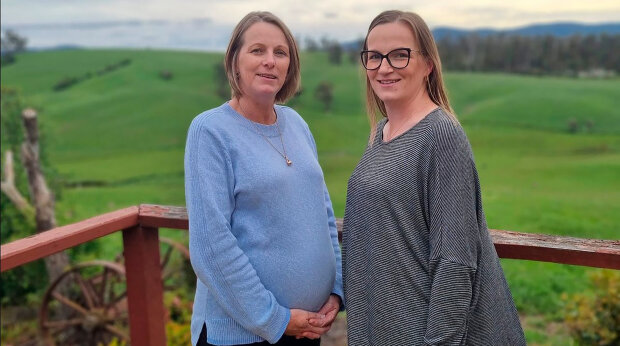 "Pro mě bylo těžké dívat se na to, jak se moje dcera neúspěšně snaží mít dítě": Proč mladá žena nemohla otěhotnět a mít dítě