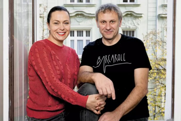 Igor Chmela a jeho manželka. Foto: snímek obrazovky YouTube