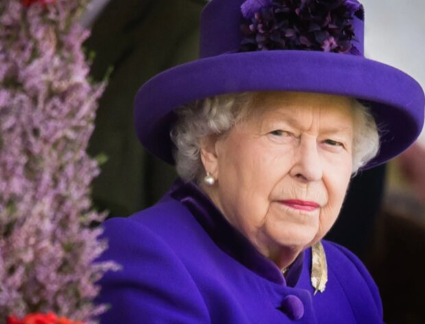 Alžběta II. Foto: snímek obrazovky obozrevatel.com