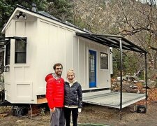 Pár postavil tento dům doslova z ničeho