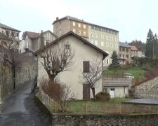 Před 78 lety obyvatelé obce ukryli chlapce před policií: vděčnost lidem a velké množství peněz se staly odměnou obyvatelům