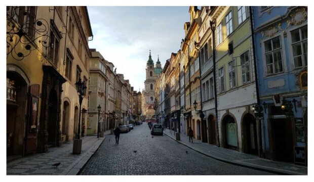 Historické centrum Prahy druhý den karantény