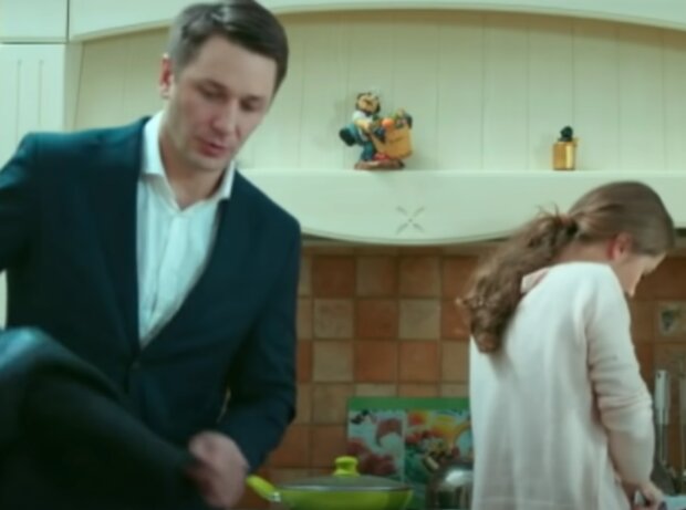 Žena a muž. Foto: snímek obrazovky YouTube