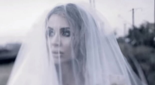 Nevěsta. Foto: snímek obrazovky YouTube