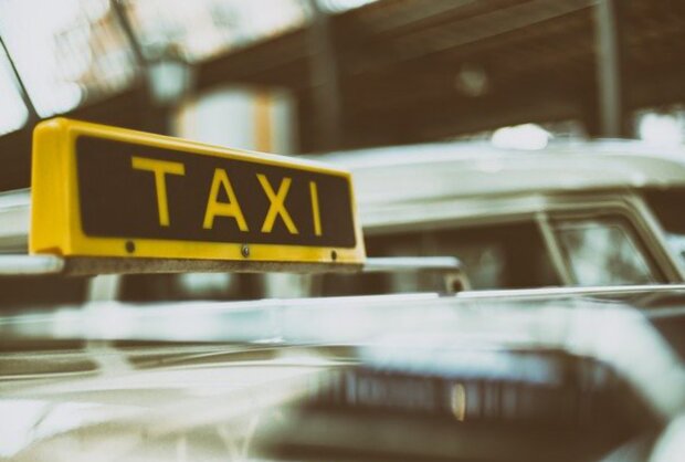 Taxi. Foto: snímek obrazovky YouTube