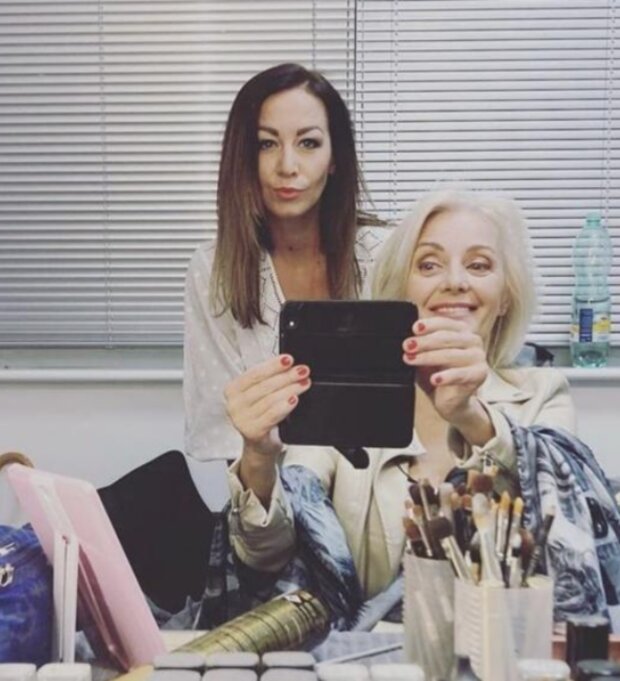 Agáta oslavila den dětí s Veronikou Žilkovou. Foto: snímek obrazovky extra.cz