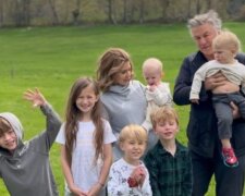 Alec Baldwin s rodinou. Foto: snímek obrazovky Instagram