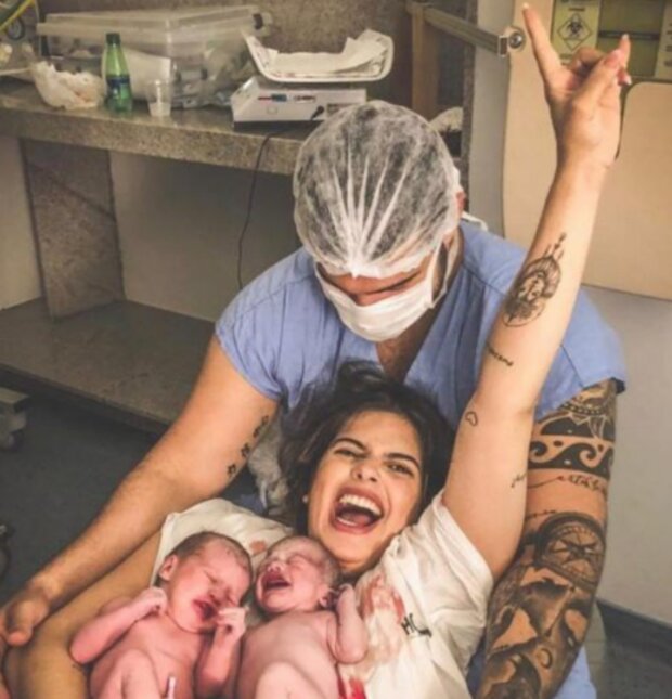 Matka a dítě. Foto: snímek obrazovky laykni.com