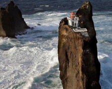 Jeden z nejvíce izolovaných koutů planety - maják Tridrangar a jeho životně důležitá potřeba na tomto místě