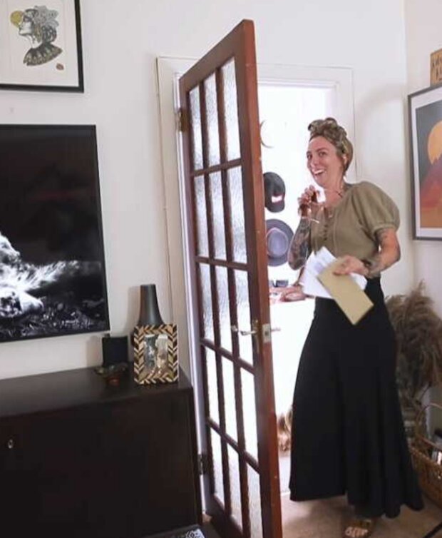 Žena. Foto: snímek obrazovky lemurov