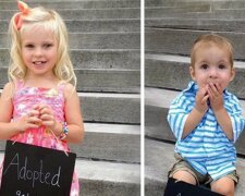 Dojemné fotky dětí, které byly právě adoptovány