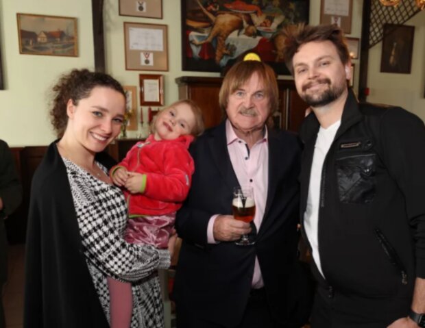 Oslava. Foto: snímek obrazovky blesk.cz