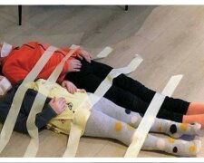 Dospělí se podělili o fotky, které zobrazují, jak se jim obrátil život, když děti zůstaly doma kvůli karanténě