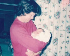 Narodil se v utajení: muž vysoudil peníze Scotland Yardu za to, že jeho otec byl policista na misi